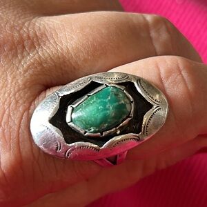 Vintage Sterling Silver And TURQUOISE NATIVE AMERICAN Ring Size 8/9